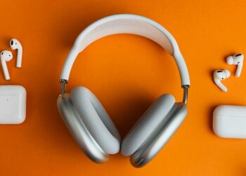 Varios auriculares AirPods de Apple