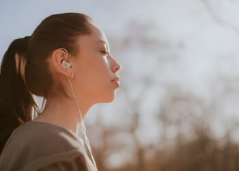 Meze Audio ALBA, auriculares IEM asequibles con conectividad USB-C