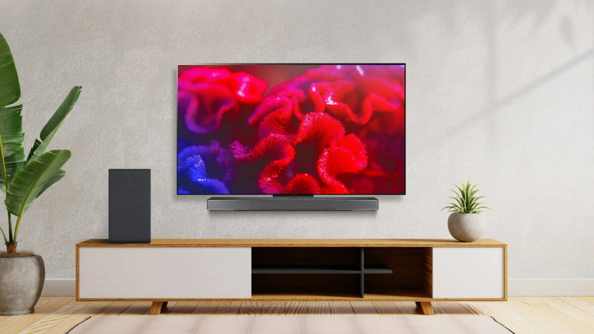 Llévate la LG OLED C3 de 65 pulgadas con barra de sonido gratis con este ofertón