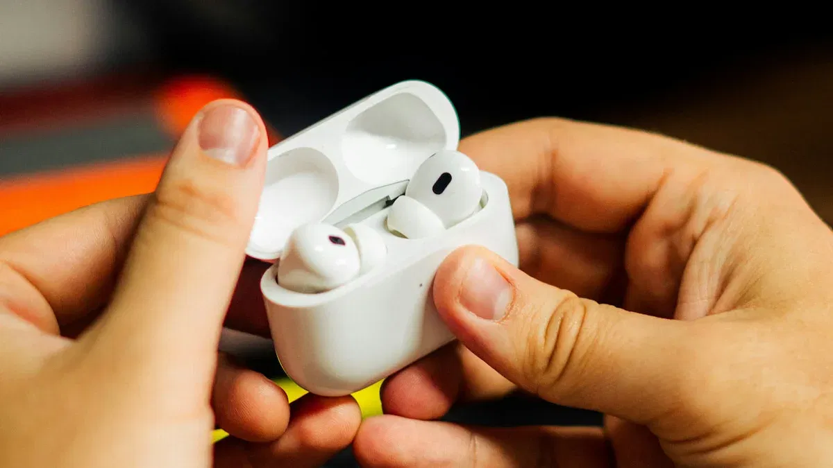 Por qué la luz de tus AirPods parpadea en naranja y cómo solucionarlo