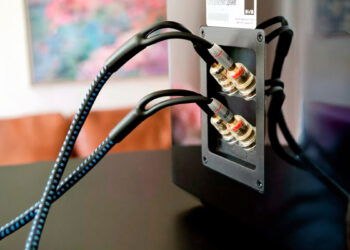 Qué es bicablear un altavoz y para qué sirve