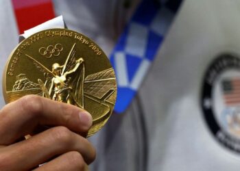 Descubre quién es la única persona en el mundo que ha ganado un oro olímpico y un premio Óscar