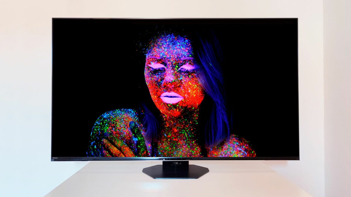 La Hisense U8N Mini LED en 65 pulgadas se pone a tiro, llévate este televisorazo en oferta por 1260 euros