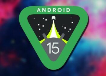 Logo de Android 15 con fondo espacial