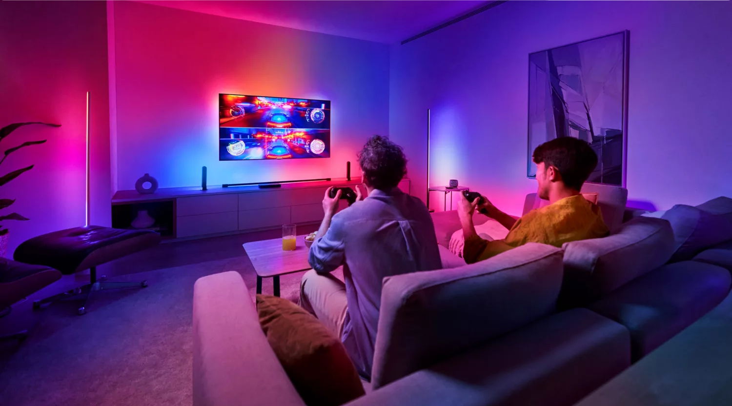 Philips lanza una nueva generación de la Hue Play Sync Box con HDMI 2.1 y nuevos efectos de iluminación