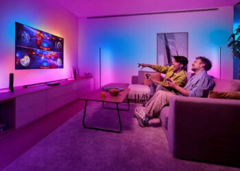 Philips lanza una nueva generación de la Hue Play Sync Box con HDMI 2.1 y nuevos efectos de iluminación