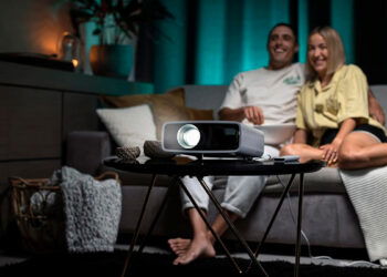 Philips NeoPix 750, un compacto y económico proyector capaz de crear 120 pulgadas con resolución FHD