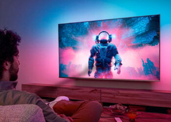 Philips OLED718 de 65 pulgadas con más de 500 euros de descuento para llevarte el cine a casa