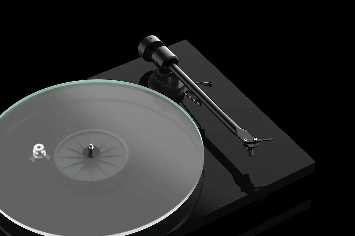 Pro-Ject T1 EVO: el tocadiscos perfecto para los amantes del vinilo por menos de 400 euros