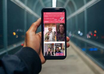 QueVer de TikTok en un móvil