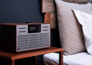 Revo SuperCD: un compacto todo en uno con CD, radio, Bluetooth y servicios de streaming