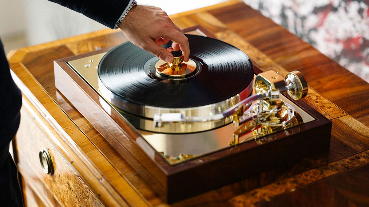 Pro-Ject The Classic Reference, un impresionante tocadiscos con aspecto vintage y características de gama alta