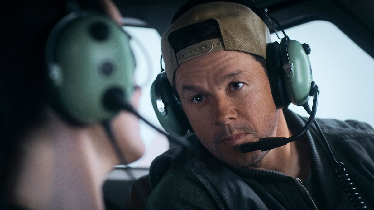 Amenaza en el aire: llega la película que muestra el lado más oscuro de Mark Wahlberg