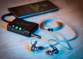 Campfire Audio Clara, un par de auriculares IEM diseñados por Nine Inch Nails