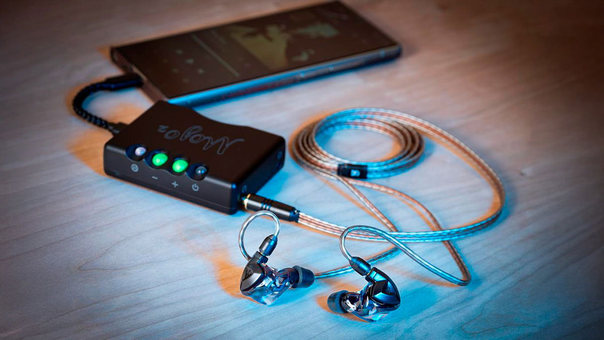 Campfire Audio Clara, un par de auriculares IEM diseñados por Nine Inch Nails