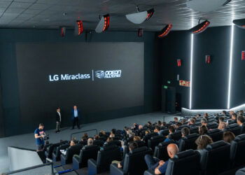 Adiós a los proyectores: así es la experiencia de cine con las pantallas LED de LG