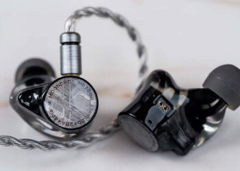 Moondrop METEOR, unos auriculares IEM que esconden en su interior ... ¡un meteorito!