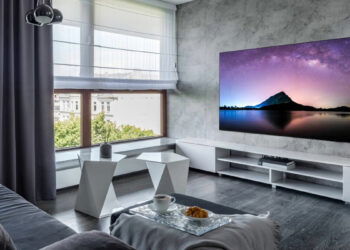 La Samsung S95D de 77 pulgadas, el televisor más buscado de 2024, hace acto de presencia en las ofertas de El Corte Inglés