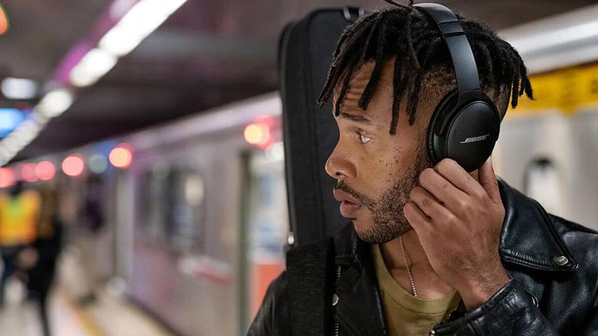 Los Bose QuietComfort SE con cancelación de ruido a un precio increíble con este ofertón