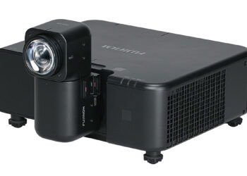 Fujifilm ZUH6000, un curioso proyector de ultracorta distancia con una lente giratoria