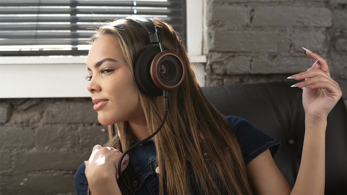 Grado Signature S950: nogal brasileño y driver de 52 mm para unos auriculares de auténtico lujo