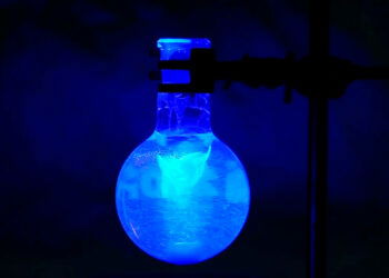 Los avances en televisores OLED siguen imparables: descubren un emisor azul de alto rendimiento