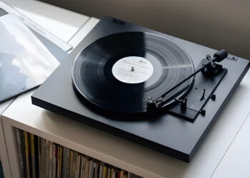 Pro-Ject A1.2, un nuevo tocadiscos totalmente automático para hacer que la reproducción de vinilos sea aún más fácil