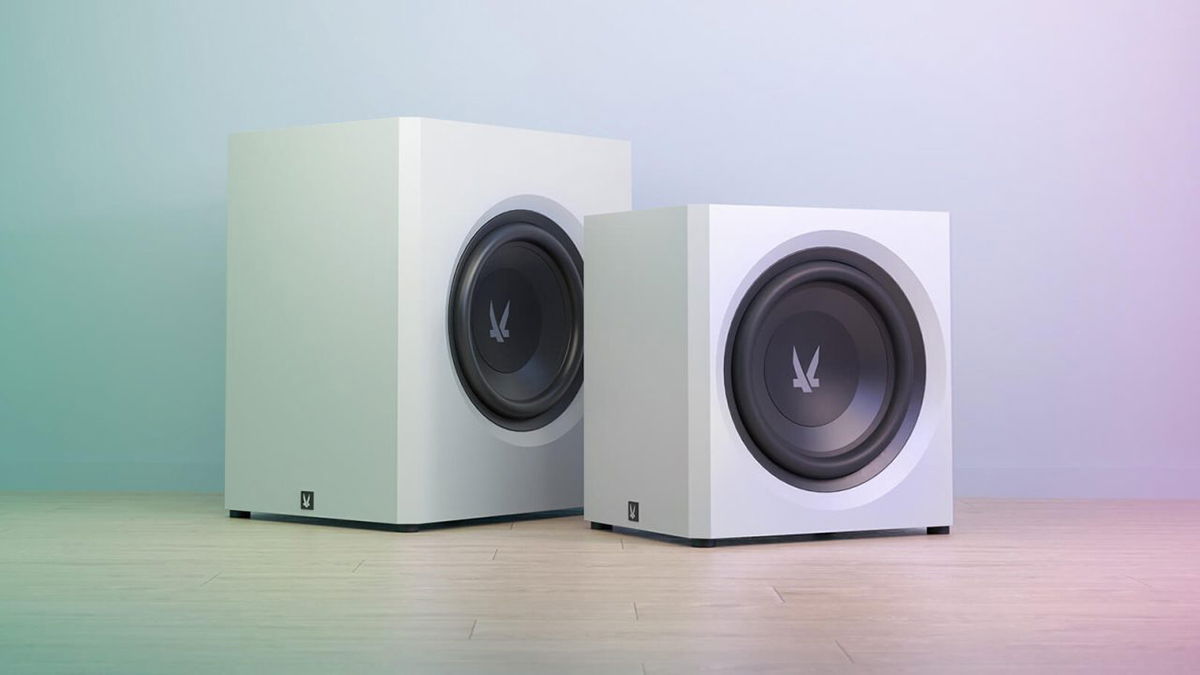 ¿Puedo combinar un subwoofer sellado con uno ventilado?