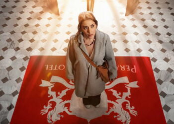 Esta serie desconocida de Netflix mezcla viajes en el tiempo, romance y mucho misterio