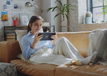 Aparecen las primeras comparativas de las pantallas de Switch Oled y Switch 2