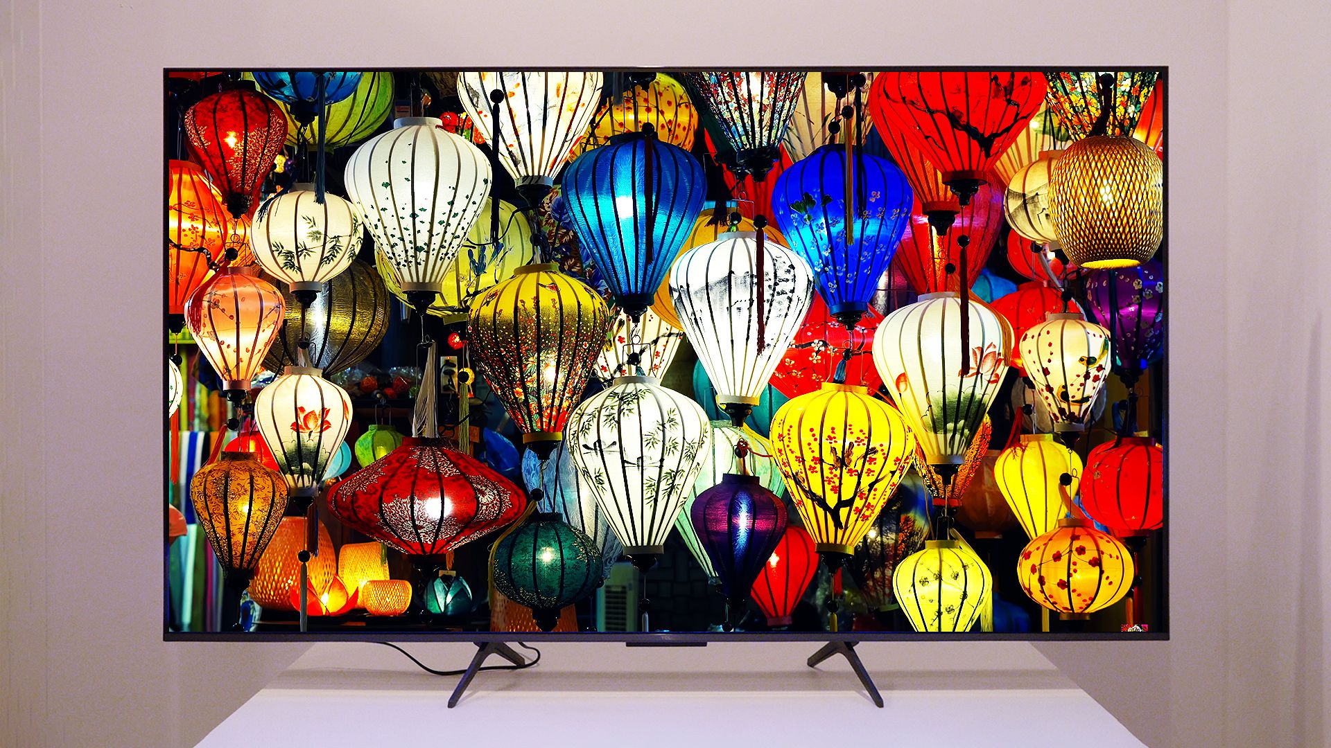Comparativa de televisores Mini LED de 2025: TCL C6K vs TCL C7K