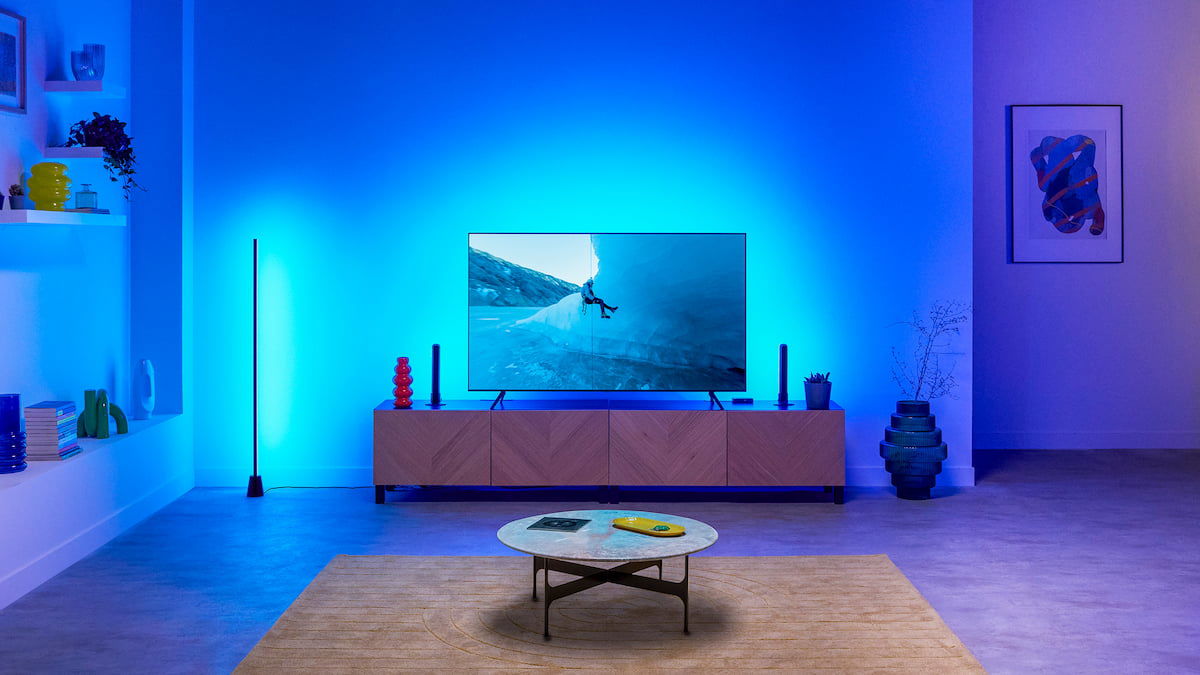 La alternativa barata a Philips Hue Play HDMI Sync Box ya está aquí: WiZ quiere revolucionar tu salón por menos de 90 euros