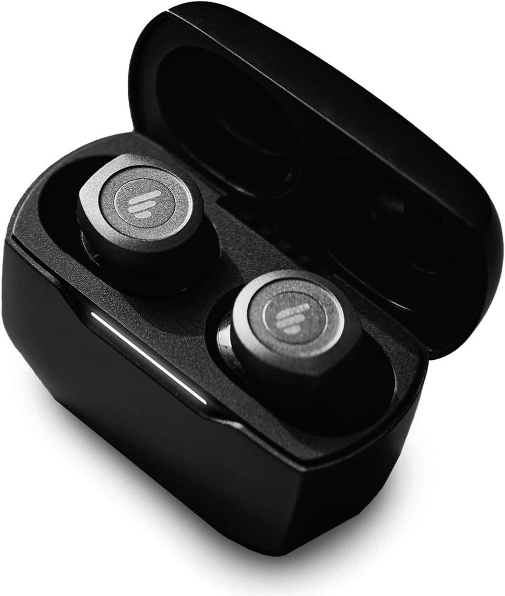 Auriculares Edifier TWS5 con su funda