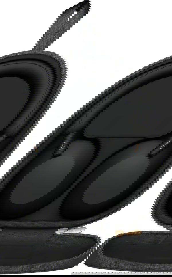 Sony WH-1000XM5 con funda de transporte
