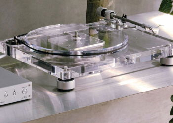 Audio-Technica AT-LPA2: un tocadiscos premium que sorprende por su impresionante diseño transparente