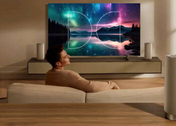TCL se adelanta al futuro del sonido y lanza el Z100, el primer altavoz con Dolby Atmos FlexConnect
