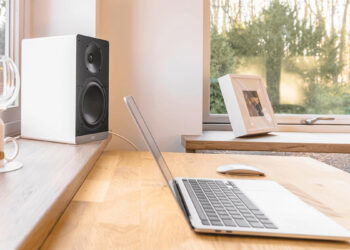 ELAC Debut ConneX DCB61: altavoces inalámbricos con un sonido potente a un precio más accesible