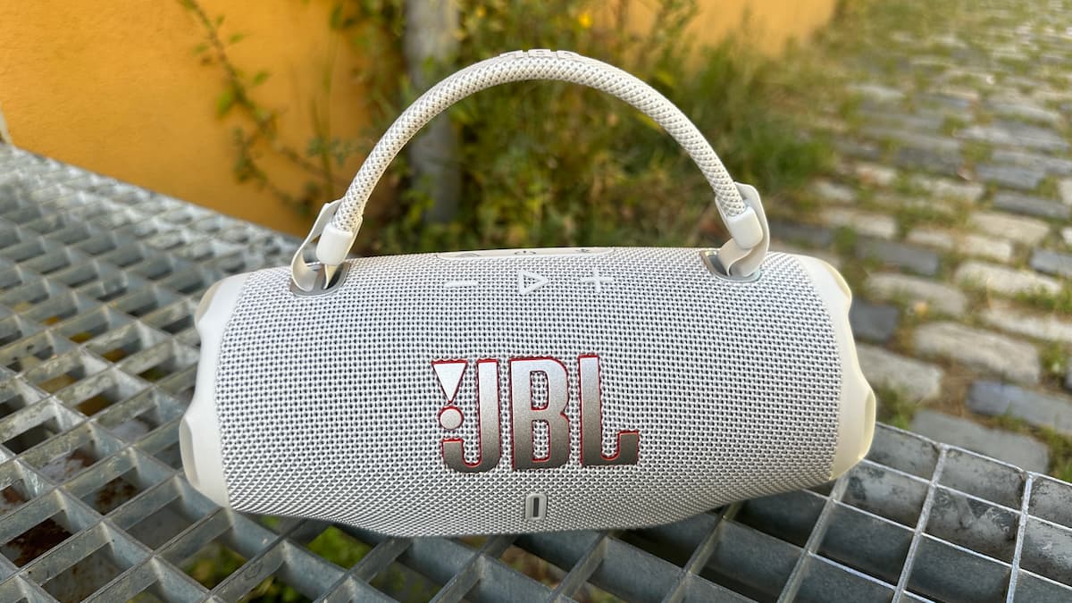 JBL Charge 6, review: más potente, más listo y con mejor sonido que nunca 