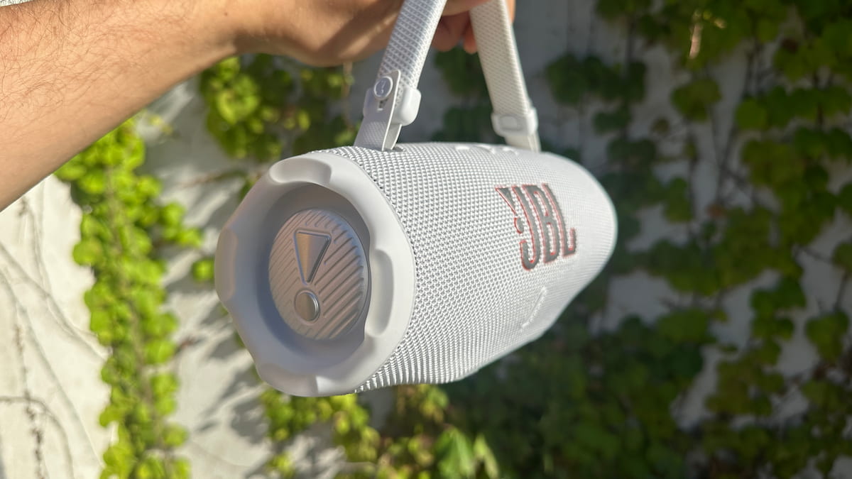 JBL Charge 6, review: más potente, más listo y con mejor sonido que nunca 
