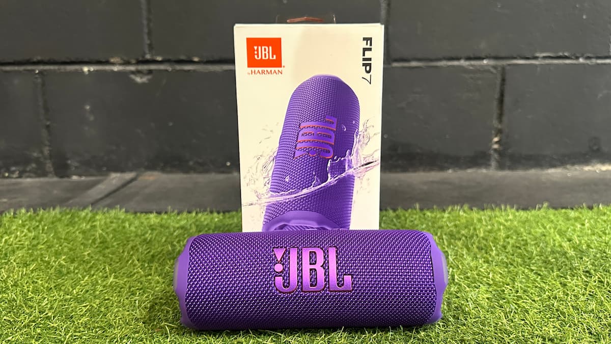 JBL Flip 7, review: más batería, más graves y más razones para llevártelo a todas partes