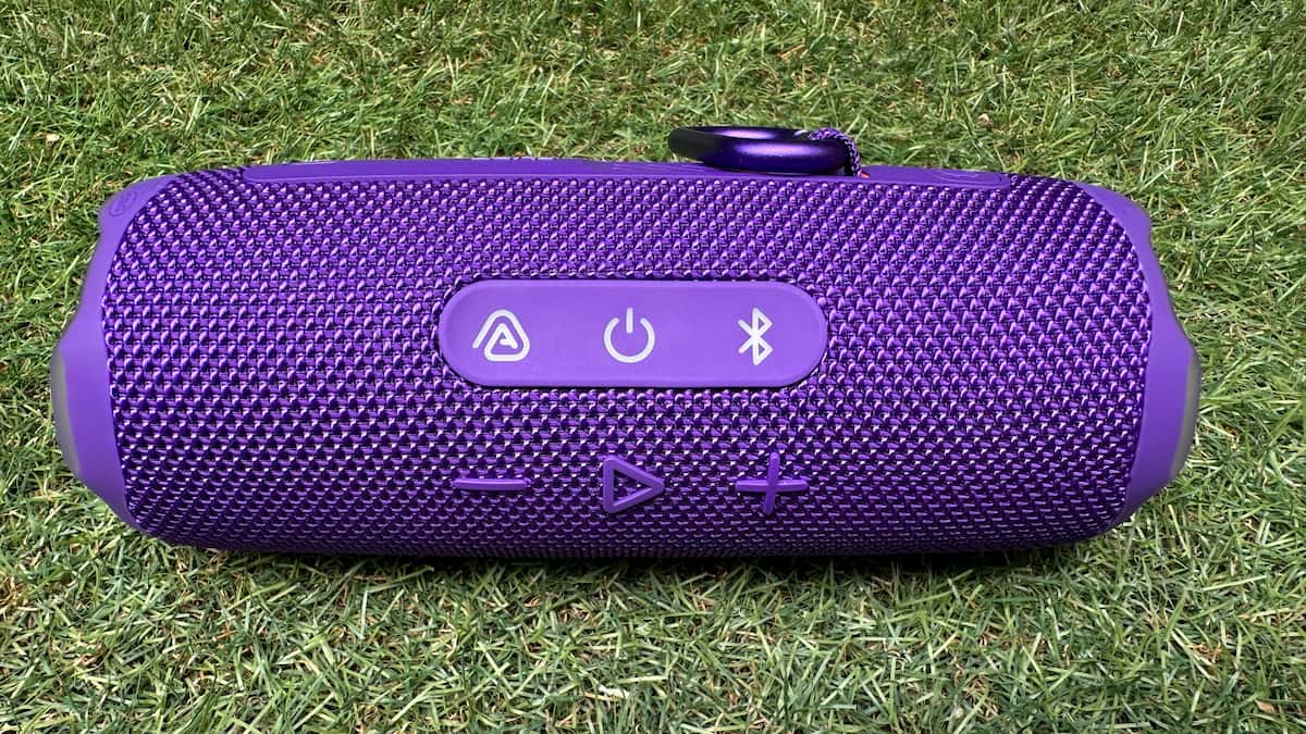 JBL Flip 7, review: más batería, más graves y más razones para llevártelo a todas partes