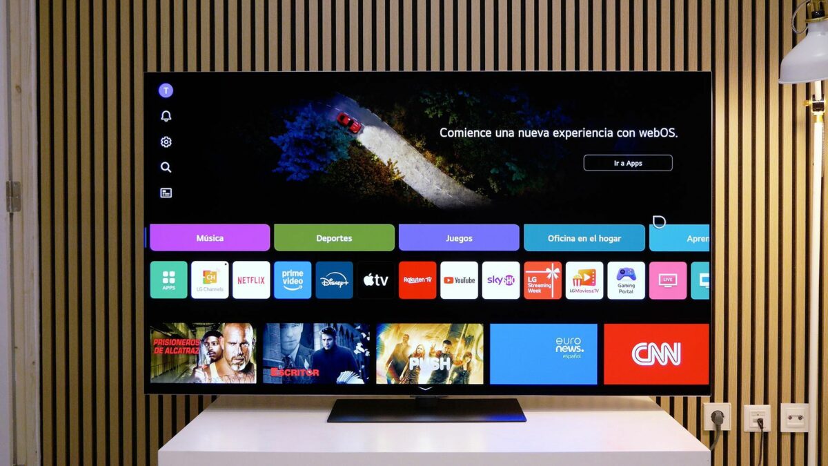 LG consigue que tu televisor no se quede nunca obsoleto con webOS: así son las nuevas funciones con IA