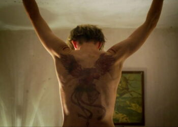 Una mercenaria ucraniana es la inesperada protagonista en esta película de acción de Prime Video