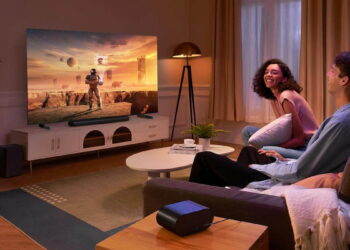 ¿A qué distancia del televisor me debo sentar? Esto es lo que recomiendan los expertos