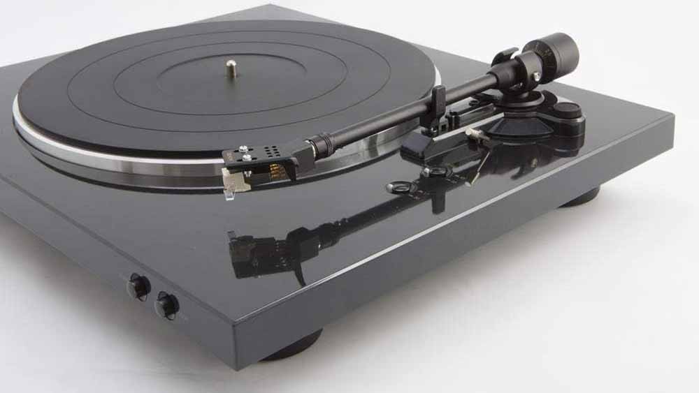 Brazo del Denon DP-300F