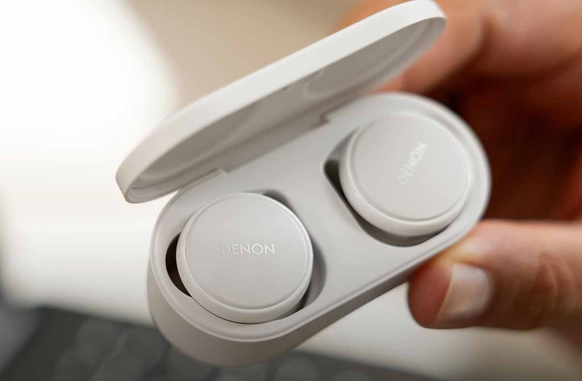 Denon PerL Pro blancs con funda