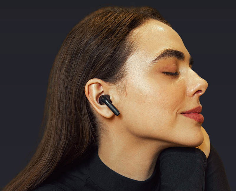 uso de los auriculares Edifier W260NC
