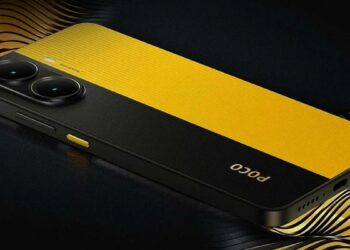 POCO X7 Pro con acabado negro y amarillo