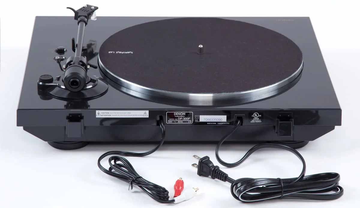 Trasera del Denon DP-300F