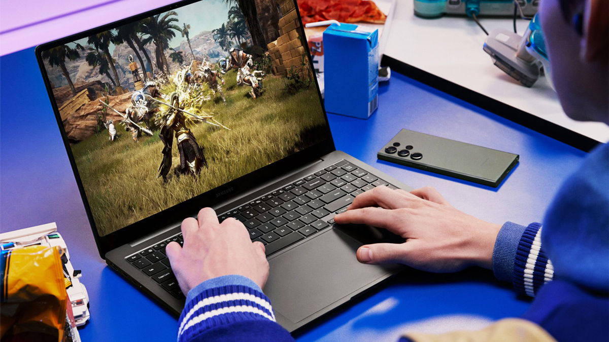 Estrena un Samsung Galaxy Book3 por menos de la mitad de su precio, ¡toda una ganga!